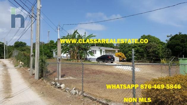 Photo #1 of 4 - Property For Sale at SALT MARSH, Salt Marsh, Trelawny, Jamaica. House with 3 bedrooms and 3 bathrooms at JMD $27,000,000. #284.