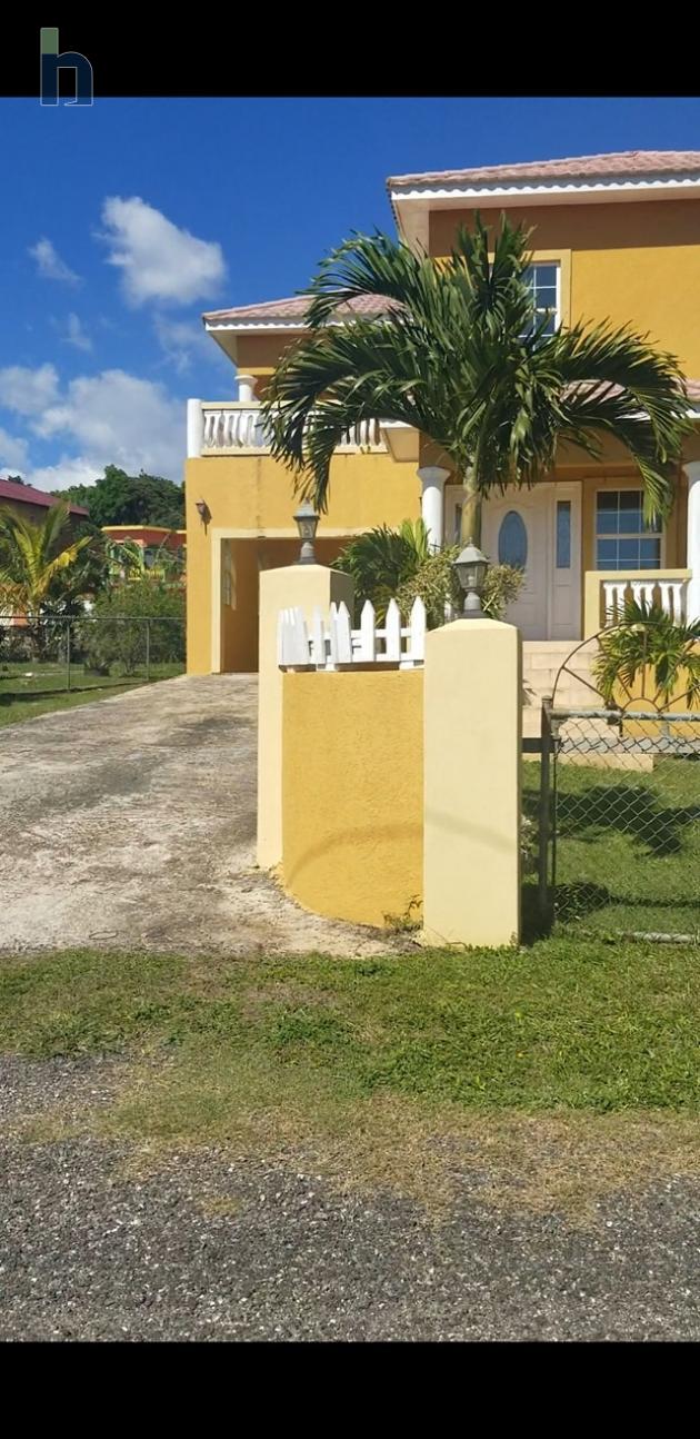 Photo #1 of 16 - Property For Sale at Wickwar , Huntley, Huntley, Manchester, Jamaica. House with 3 bedrooms and 3 bathrooms at JMD $21,000,000. #345.