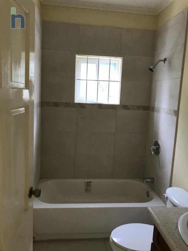 Photo #1 of 5 - Property For Rent at Trafalgar Rd, New Kingston, Kingston & St. Andrew, Jamaica. Apartment with 2 bedrooms and 1 bathrooms at JMD $140,000. #441.