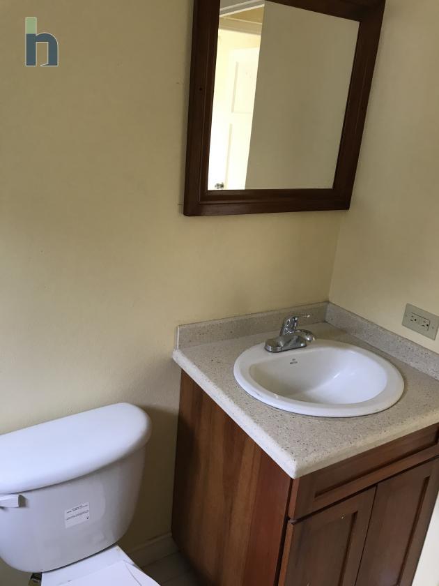 Photo #2 of 5 - Property For Rent at Trafalgar Rd, New Kingston, Kingston & St. Andrew, Jamaica. Apartment with 2 bedrooms and 1 bathrooms at JMD $140,000. #441.