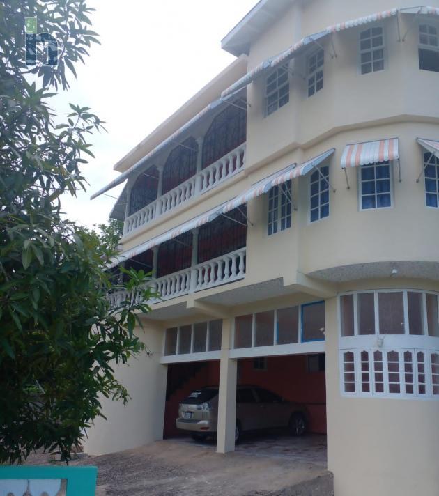 Photo #2 of 3 - Property For Rent at Pleasant close, Fern Gully, St. Ann, Jamaica. Apartment with 1 bedrooms and 2 bathrooms at USD $180. #640.