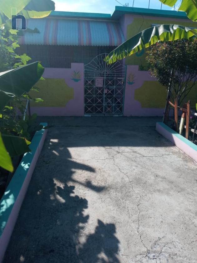 Photo #1 of 5 - Property For Sale at Greater portmore, Greater Portmore, St. Catherine, Jamaica. House with 3 bedrooms and 2 bathrooms at JMD $15,500,000. #692.