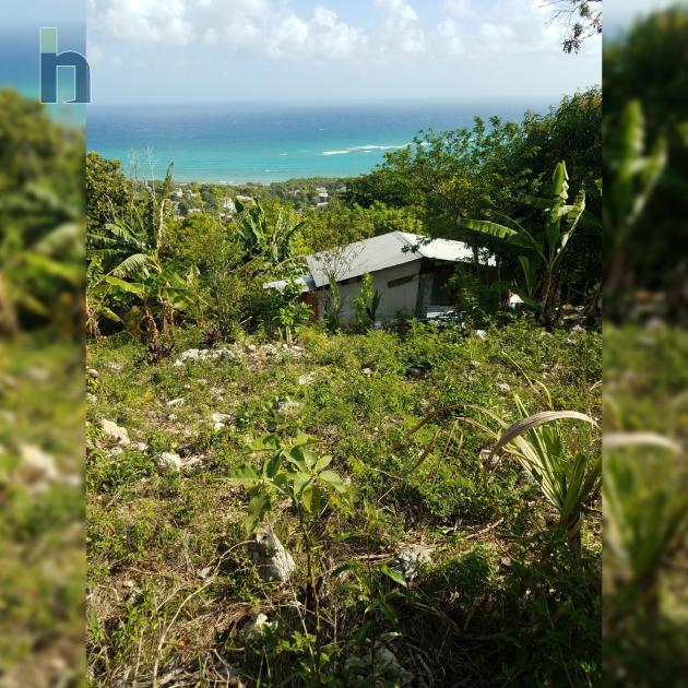 Photo #1 of 11 - Property For Sale at Lilliput bobmon hill, Ocean Heights, Montego Bay , Lilliput, St. James, Jamaica. House with 2 bedrooms and 1 bathrooms at JMD $45,000,000. #702.